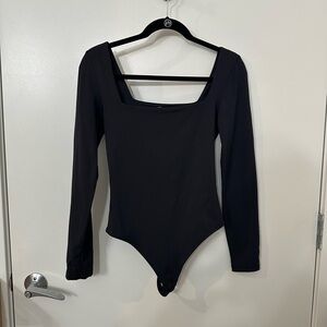 Babaton Aritzia Contour Bodysuit